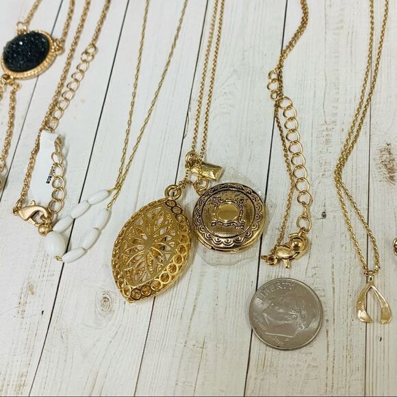 Gold Dainty Necklace Bundle - Picture 3 of 4